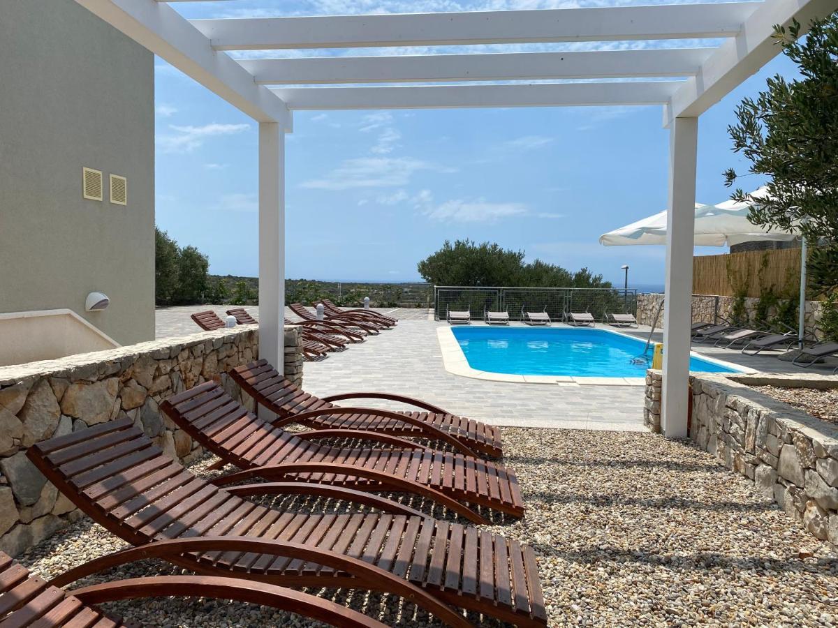 Apartments Carpe Diem Примоштен Екстер'єр фото